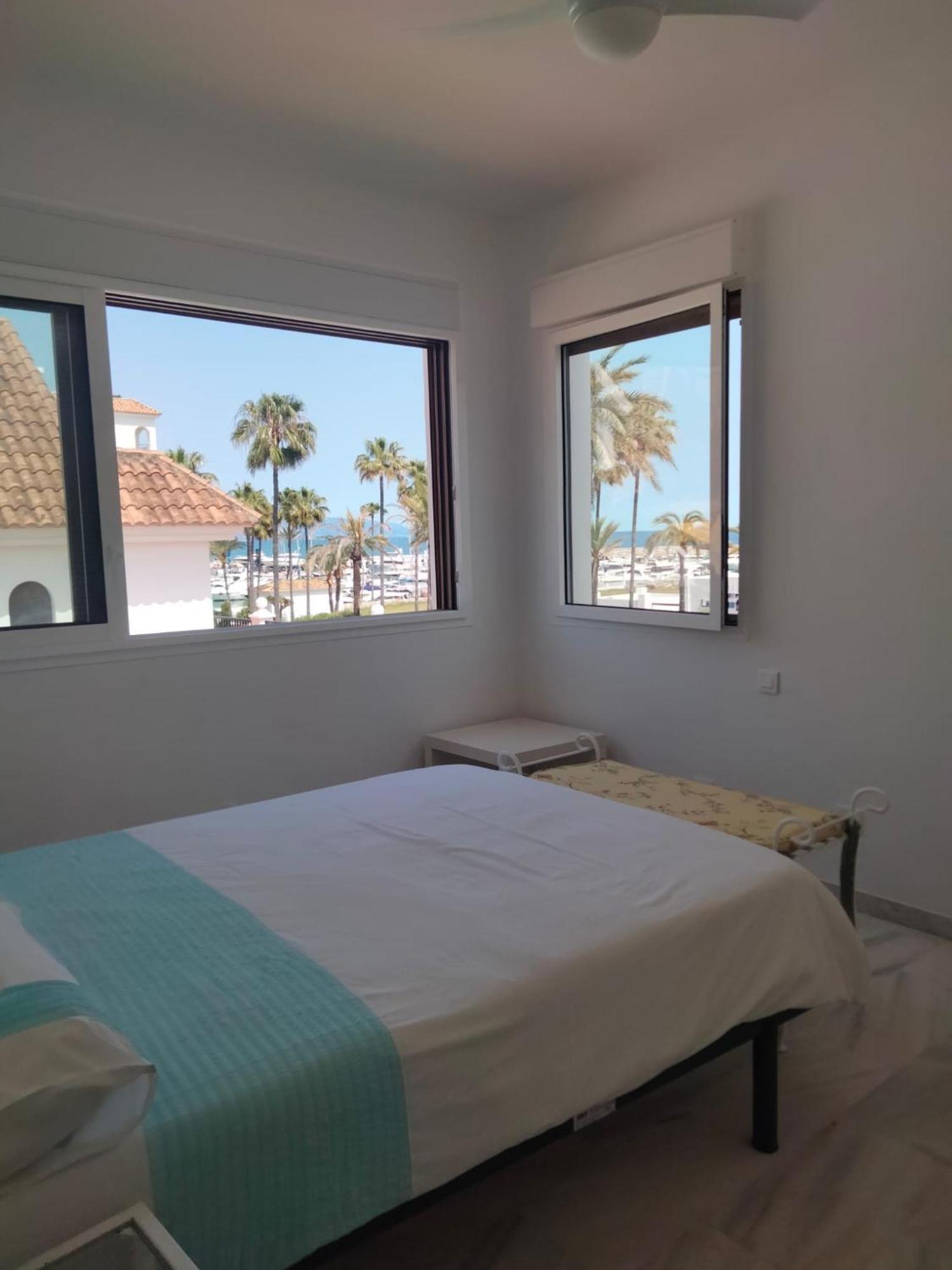 Apartamento En La Playa Манилва Экстерьер фото
